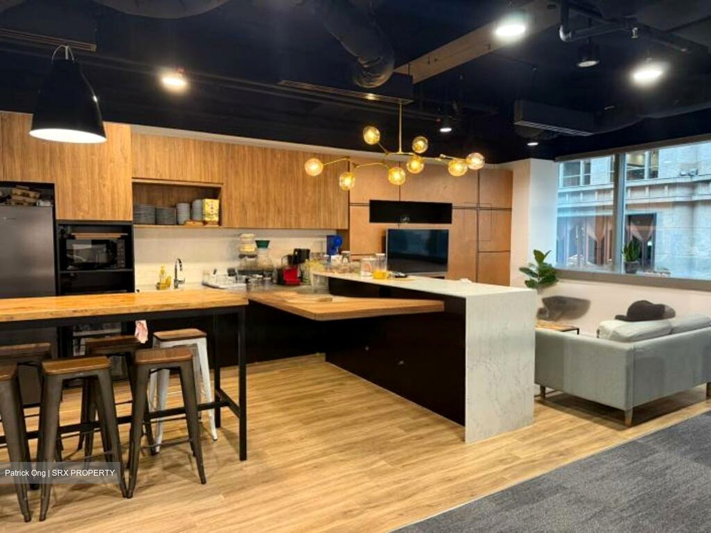 Robinson 112 (D1), Office #459231201
